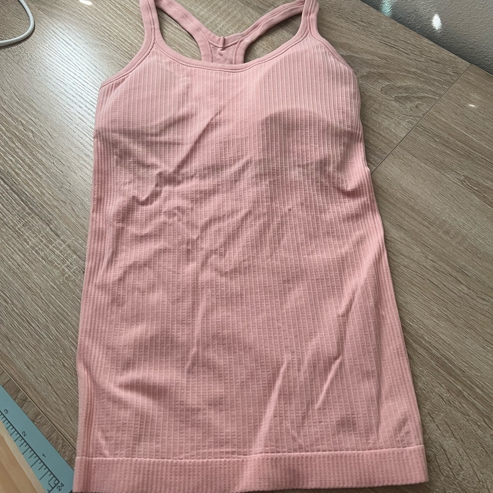Lululemon tank with built in bra